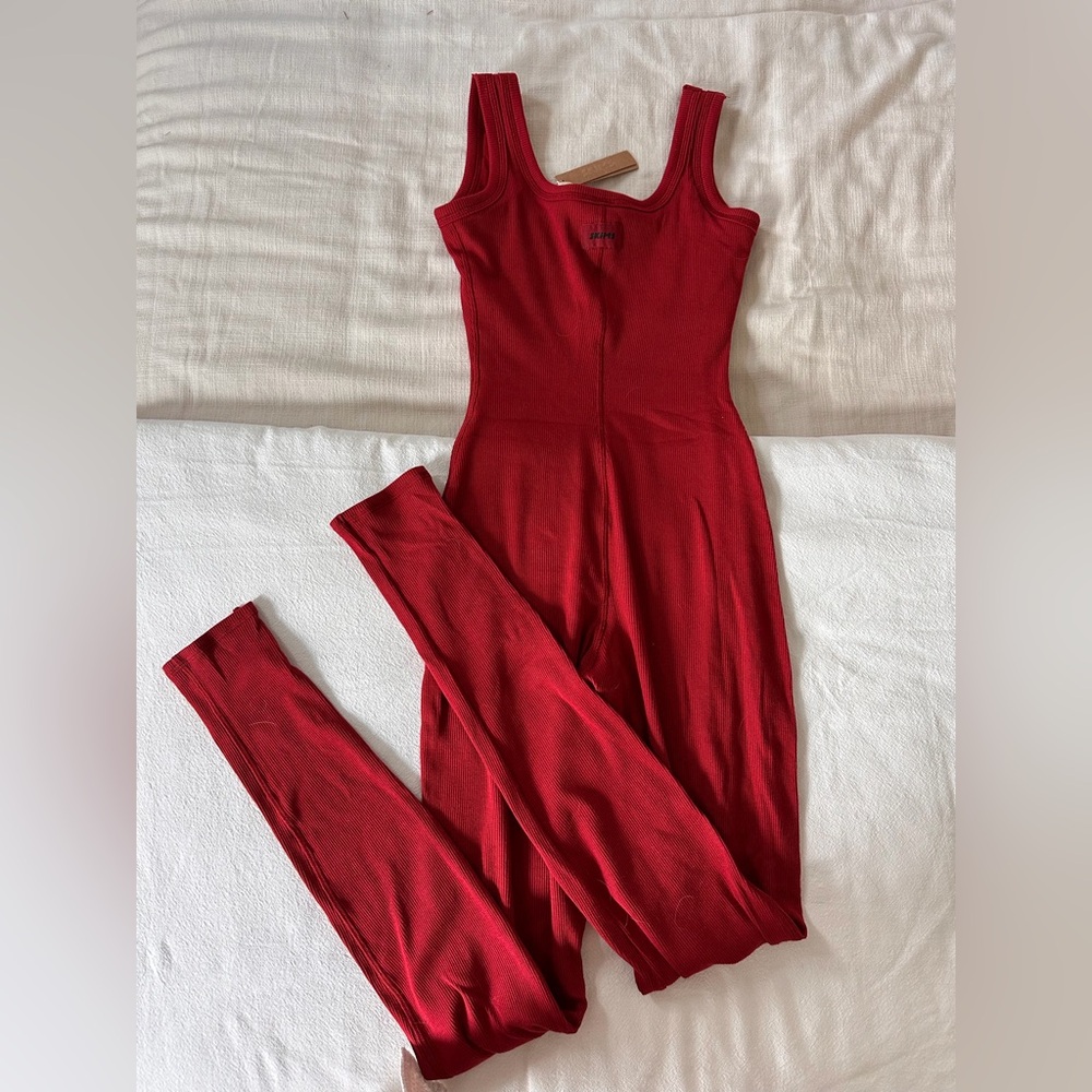 SKIMS RED COTTON RIB TANK CATSUIT - Picture 4 of 7